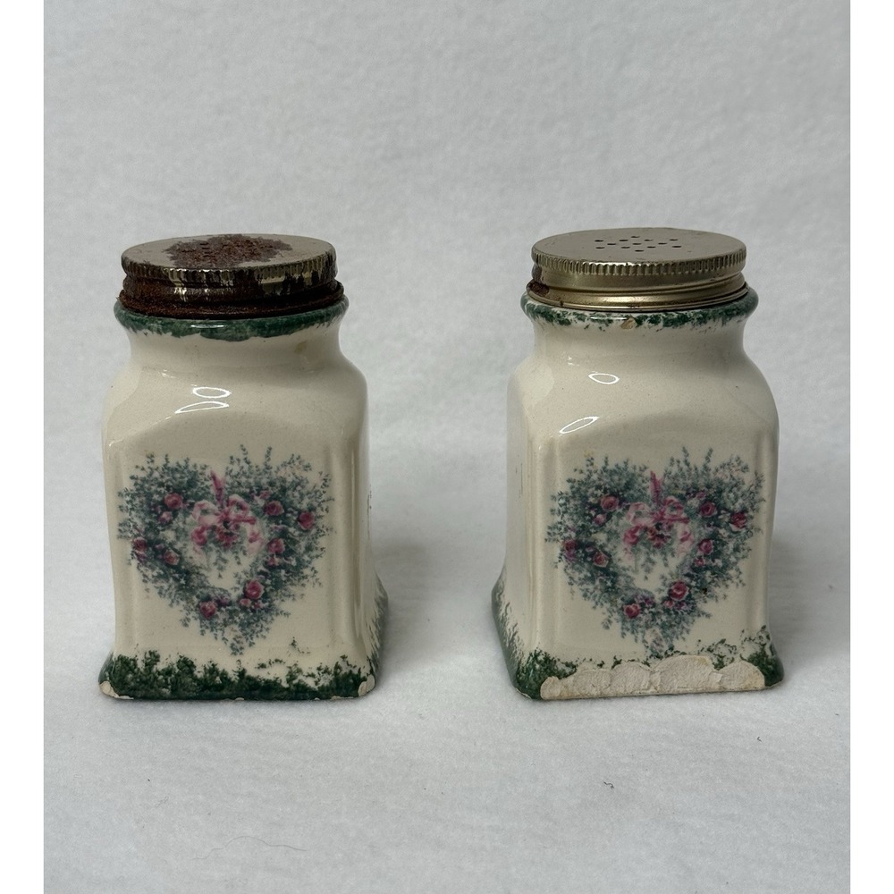 Salt & Pepper Shakers Floral Heart Wreath Dining Cottagecore Ceramic Vintage